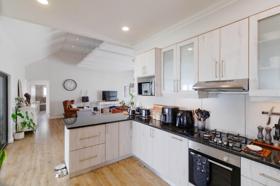 3 Bedroom Property for Sale in Westcliff Western Cape